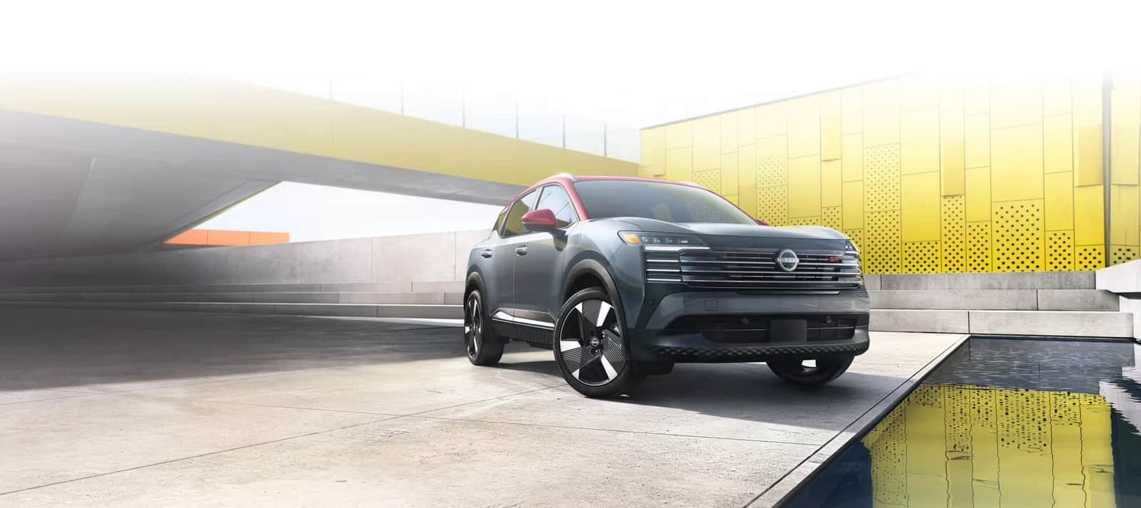 Nissan Kicks sur un pont urbain